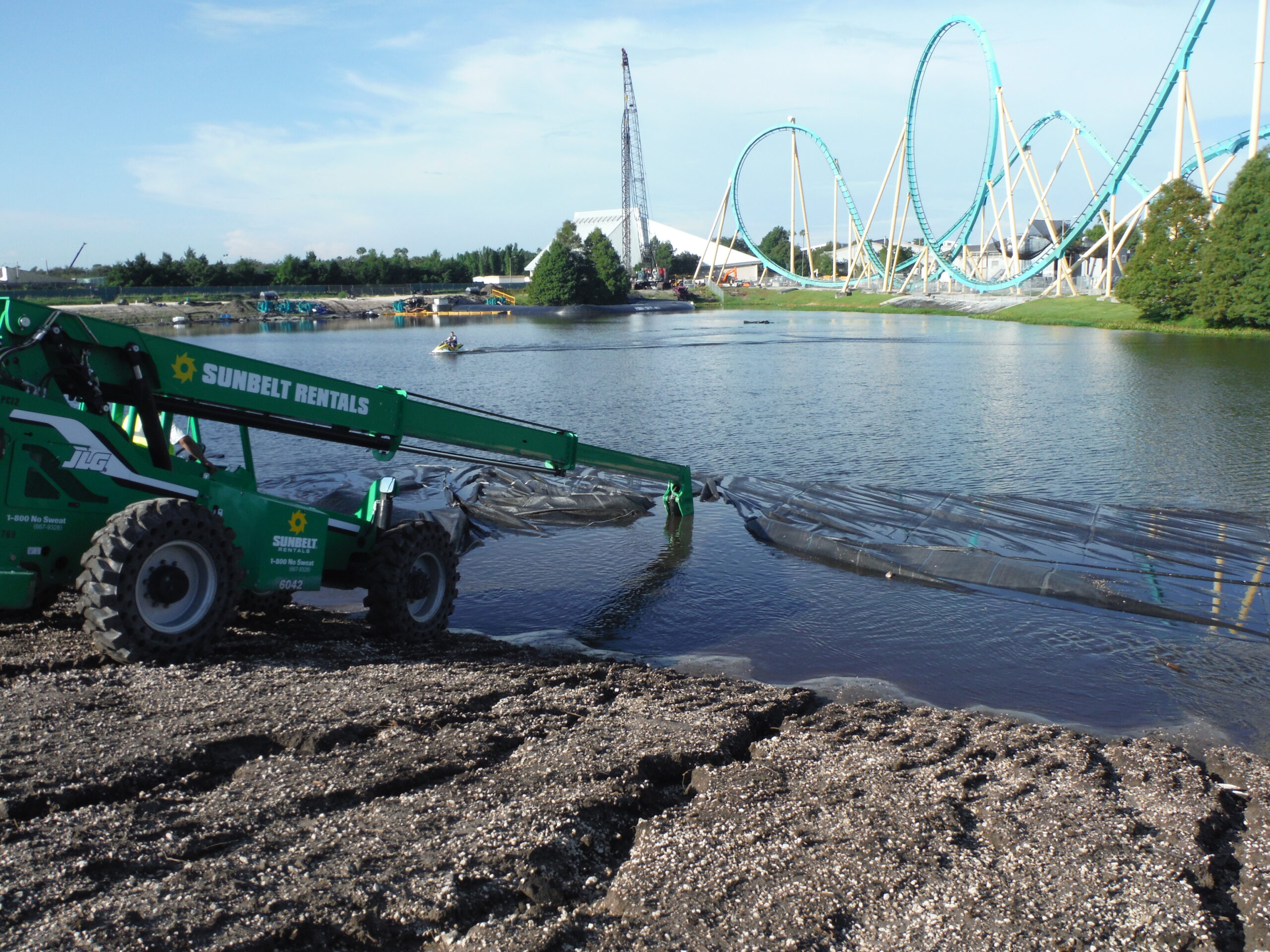 12ft AquaDams at Orlando SeaWorld, 2015